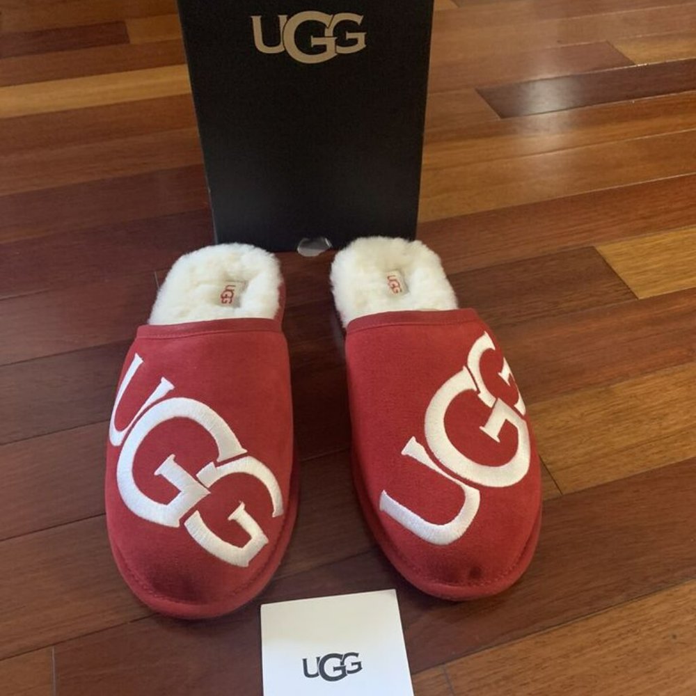UGG Scuff Logo Slippers. Brand New. Mens Size: 8 - 14.